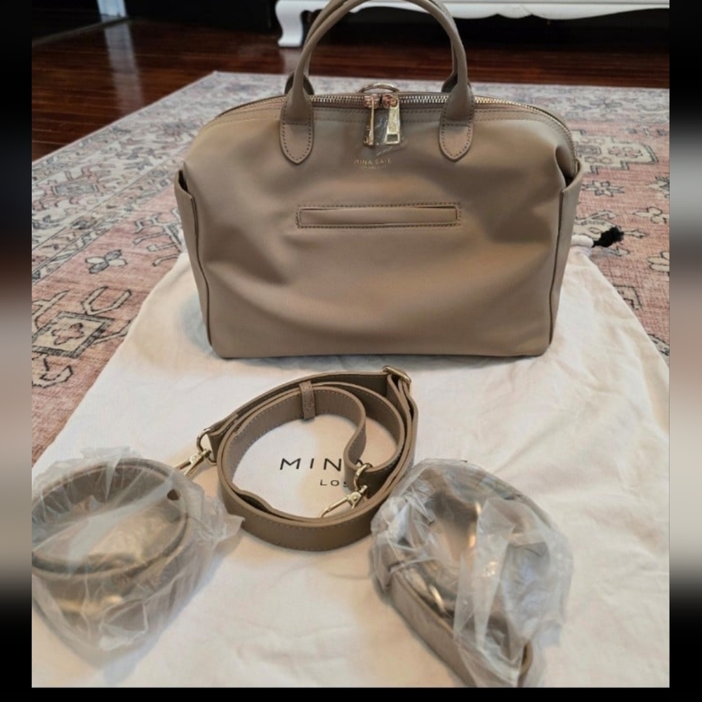Mina Baie Mini Emmy